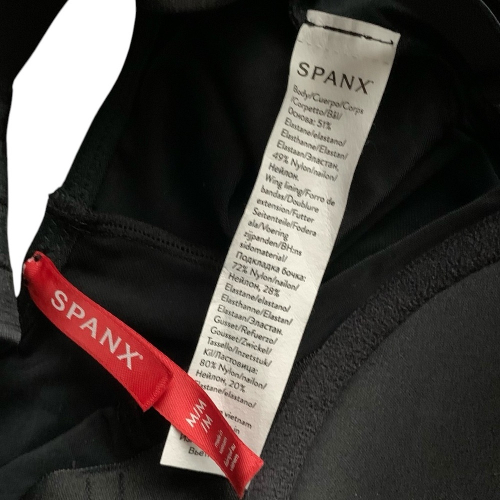 SPANX Suit Your Fancy Convertible Strap Bodysuit! Retail $148. - Picture 6 of 8